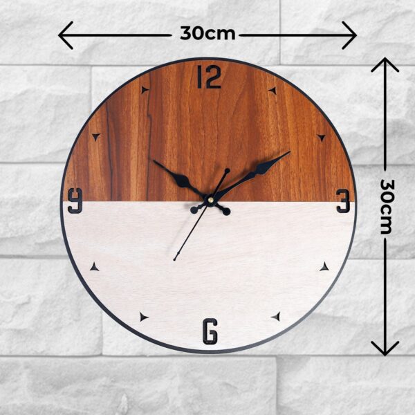Round design Wall Clock - Image 3